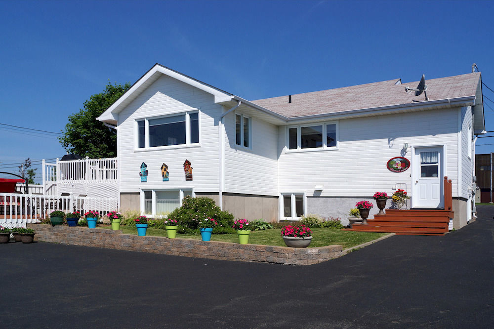 Gite Parfum De Mer Bed And Breakfast Pabos Bagian luar foto
